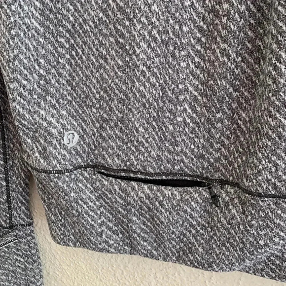 Lululemon Rush Hour Long Sleeve Hazy Heather Heathered White Heathered Black Sz4 - Picture 8 of 9